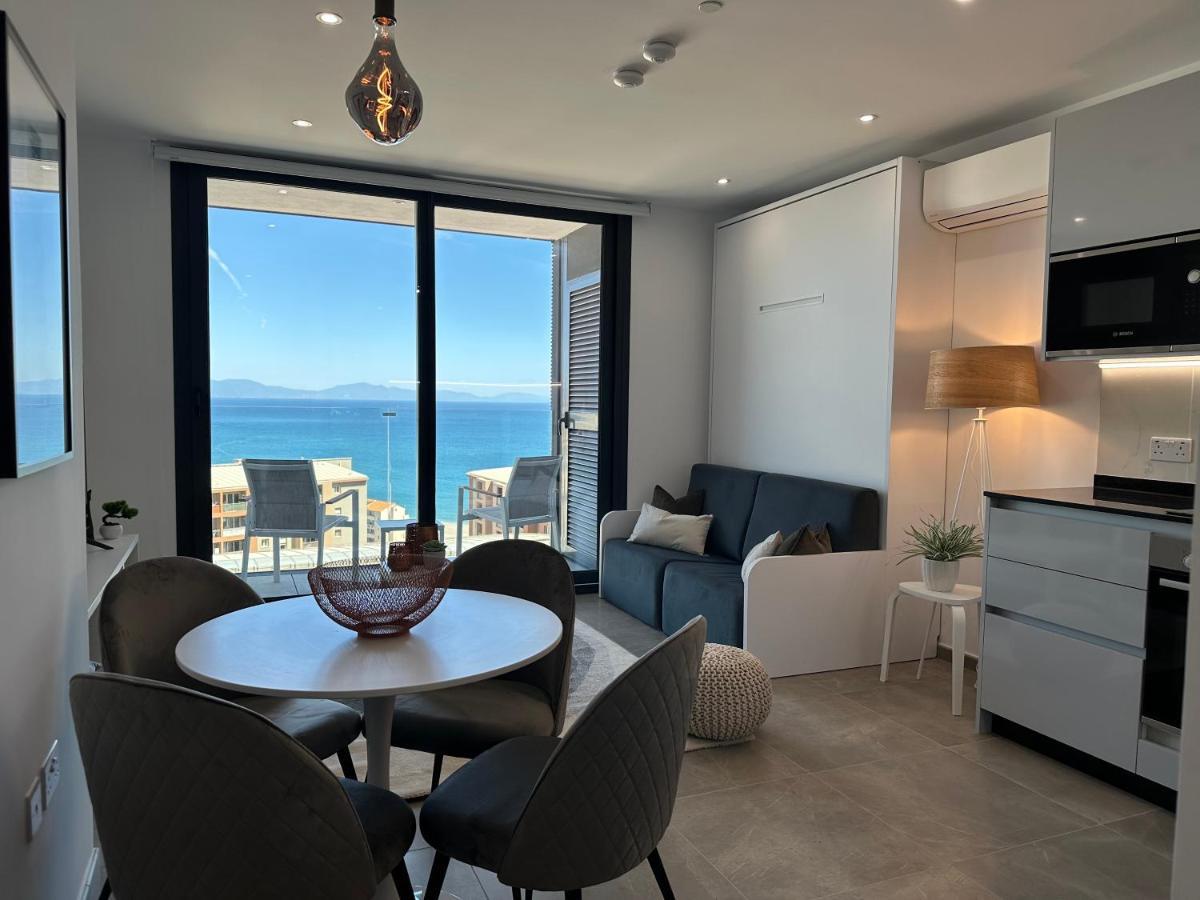 E1 Presidential Studios On High Floor With Stunning Sea Views ยิบรอลตาร์ ภายนอก รูปภาพ