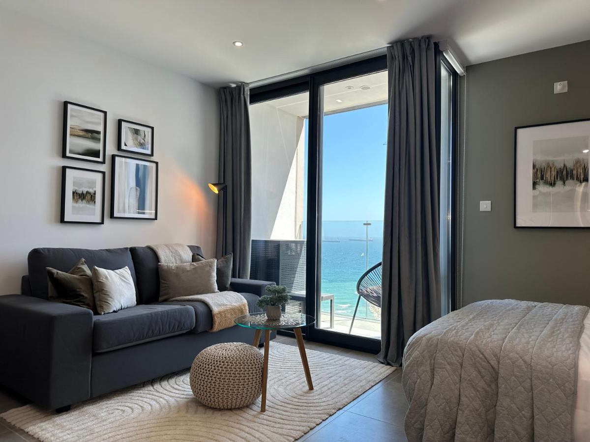 E1 Presidential Studios On High Floor With Stunning Sea Views ยิบรอลตาร์ ภายนอก รูปภาพ